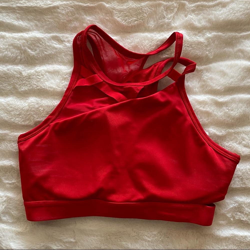 red nike sports bra